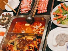 -百年川椒重庆老火锅(光谷店)