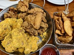 -BHC炸鸡(明洞总店)