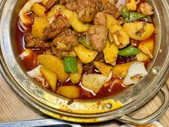 -尕盼舍连锁餐饮大盘鸡拌面王(中和美食街店)