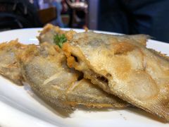 香炸野生鲳鱼-必点海鲜·鲅鱼水饺(鞍山西道店)