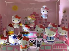-泡泡玛特POPMART(侨福芳草地店)