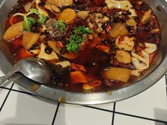 -晓彭肥肠鸡·泡椒鸡火锅(水木天地店)
