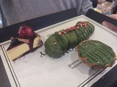 -HOT CRUSH趁热集合·现烤面包(上海环球港店)