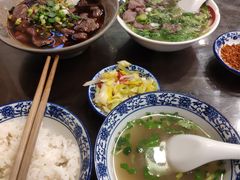 -杨三娘跷脚牛肉(羊子山西路店)