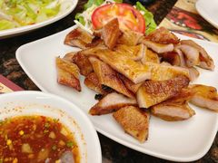 炭烧猪颈肉-厨屋餐厅