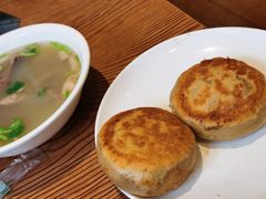 -清真吴记门钉肉饼·喜多利