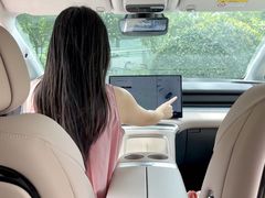 -小鹏汽车体验中心(苏州龙湖狮山天街店)