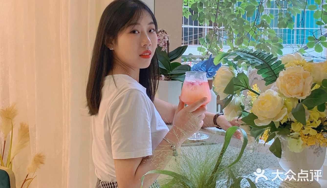 贵阳探店 | 🌷花花世界闯入仙境💒超美奶茶馆