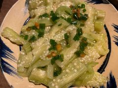 -Cuc Gach Quan Restaurant