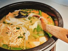 -妈妈故事米线(市府恒隆店)