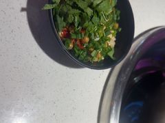 -钢管厂五区小郡肝串串香(滨江店)