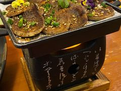 铁板牛舌配香蒜金针菇-鳗鱼家·深夜食堂(军博店)