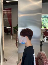 -侨治发型