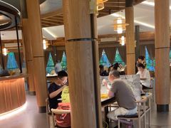 -茅草房·河畔园林火锅