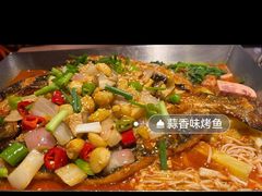 -鸣记脆皮烤鱼·海鲜烤鱼(亿合城店)