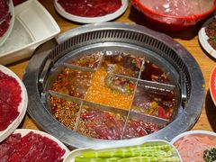 -城墙拐拐火锅(三峡广场黑金冠店)