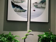 -小邓专业采耳馆(延安西路店)