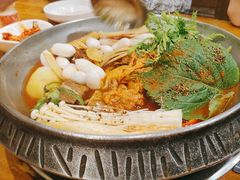 -喇喇排骨火锅·传统韩式脊骨汤(望京西园总店)