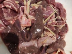 -领鲜现切猪杂火锅(番禺桥南店)