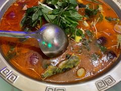 -茅台镇网红溶洞餐厅·茅帮菜馆