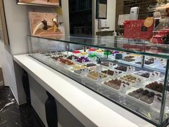 面包甜点陈列柜-GODIVA(宁波来福士店)