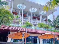 -皇马海口湾海景酒店(万绿园秀英港店)
