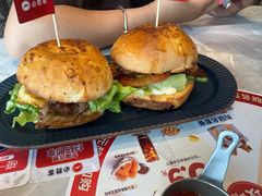 -必胜客(世纪港湾店)
