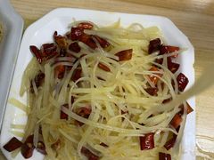 酸辣土豆丝-黑皮酸菜鱼(绣花巷店)