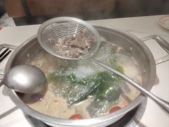 -八合里牛肉火锅(上海世茂广场店)