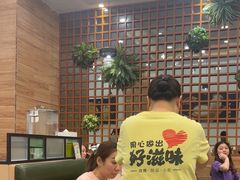 -佰搭果·广式茶餐厅(西华路店)