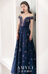 -艾米丽婚纱礼服