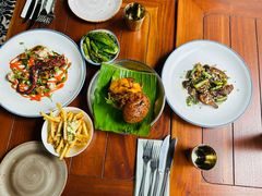 -植物园哈利亚餐厅