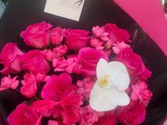 -亭亭鲜花店(中山北路店)