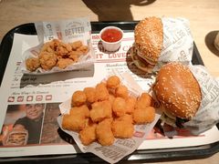 -The Habit Burger Grill 哈比特汉堡(复兴soho店)