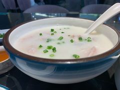 肉片鱼片粥-龙凤点心饼家·39年老字号(松岗店)