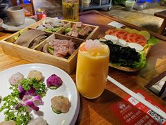 -城墙拐拐火锅(三峡广场黑金冠店)