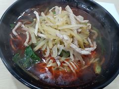 -小雅辣面馆