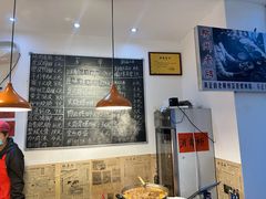 -柳州肥姨妈大骨螺蛳粉(沙河店)