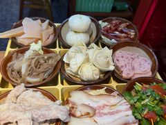 -赵美丽·重庆社区火锅·直营店(火车东站·中豪国际店)