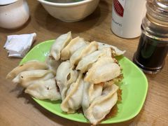 -锅贴王小吃(南大街店)