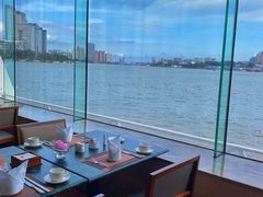 景观位-白天鹅宾馆·流浮阁咖啡厅