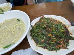 韭菜炒长鱼-三百碗宝应长鱼面(板仓街店)