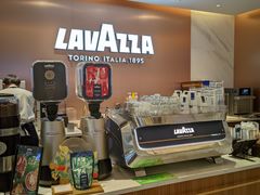 -LAVAZZA 拉瓦萨咖啡(北外滩来福士店)