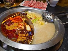 -沸炉重庆老火锅(军事博物馆店)