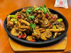 -老码头黑皮肘子锅包肉(文政街店)