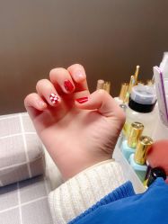 -UGIRL有个美甲