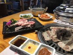 -唯成•韩国炭火烤肉 유성고기