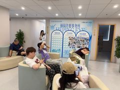 -上海大学附属上海和平眼科医院
