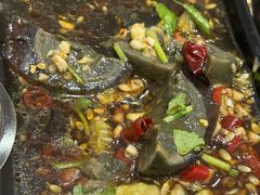 -曹丞相·地锅鸡·地锅鱼(武林店)