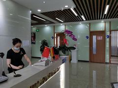 -茂菊口腔连锁(浦东南路店)